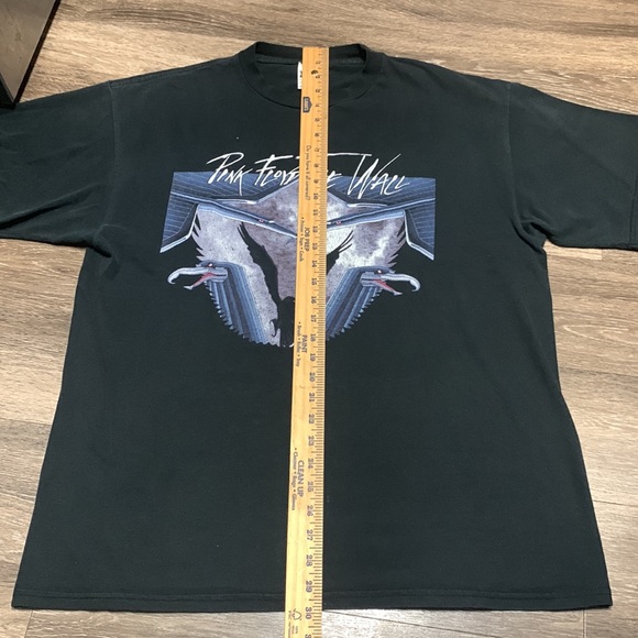 Vintage Pink Floyd “The Wall” t-shirt - Picture 5 of 9